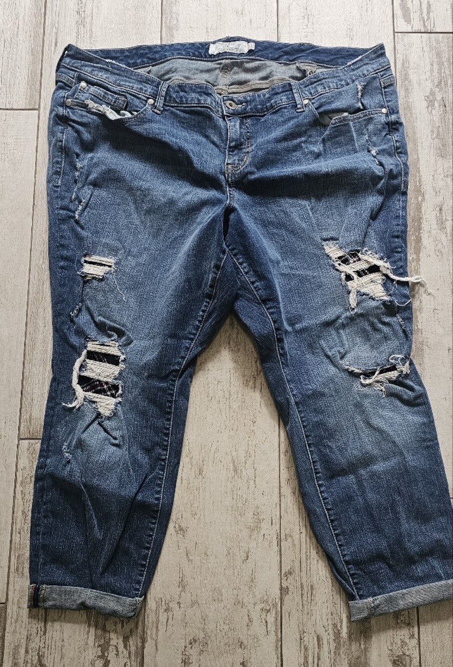 Torrid Blue Distressed Boyfriend Jeans Plaid Underlay 24 R